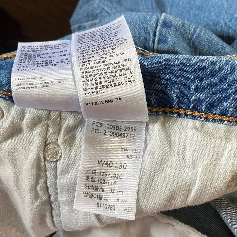 Levi's 505 Classic Straight Jeans in Light Blue Size W40 L30